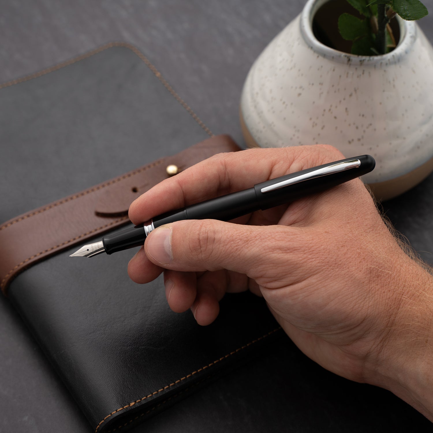 Pilot Metropolitan (MR) Fountain Pen - Black Lacquer with Silver Trim