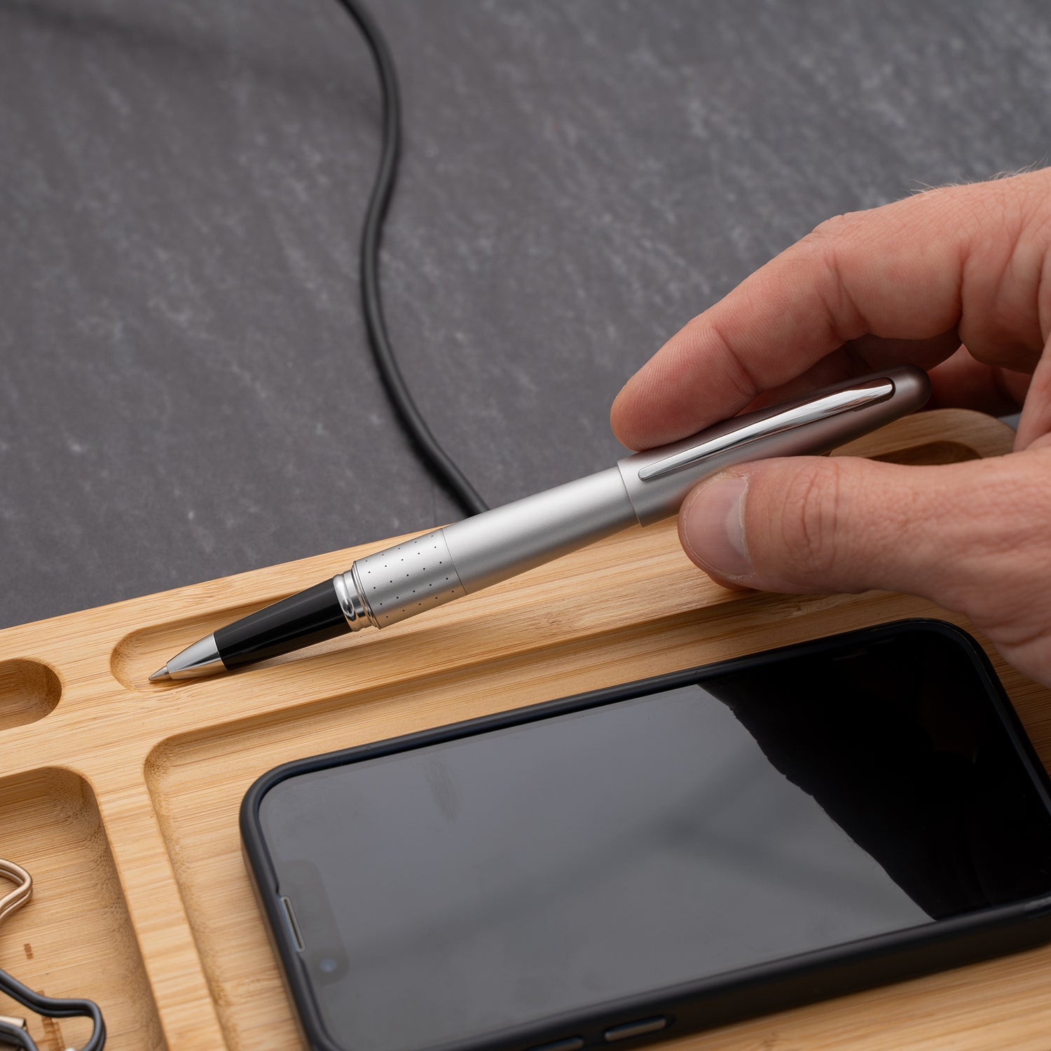 Pilot Metropolitan (MR) Rollerball Pen - Matte Silver Dots